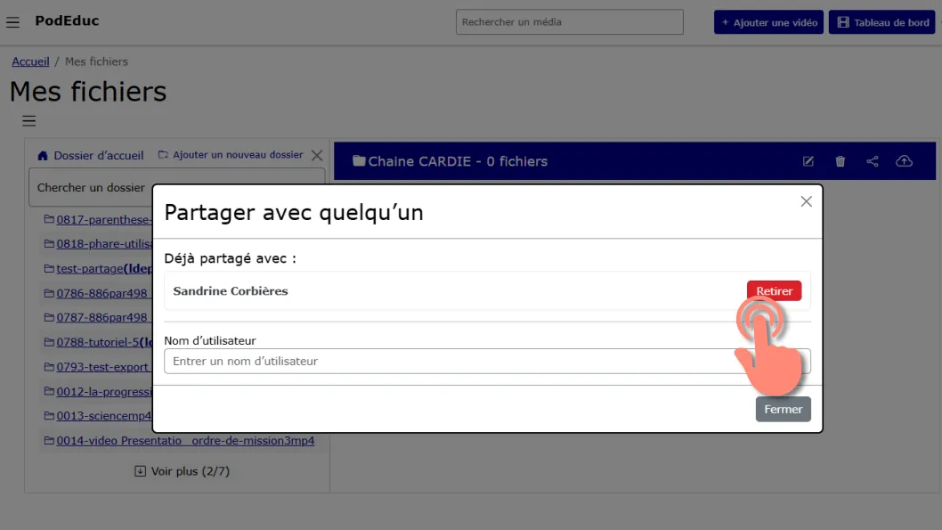 bouton &ldquo;Retirer&rdquo; pour supprimer l’accès d’un utilisateur.